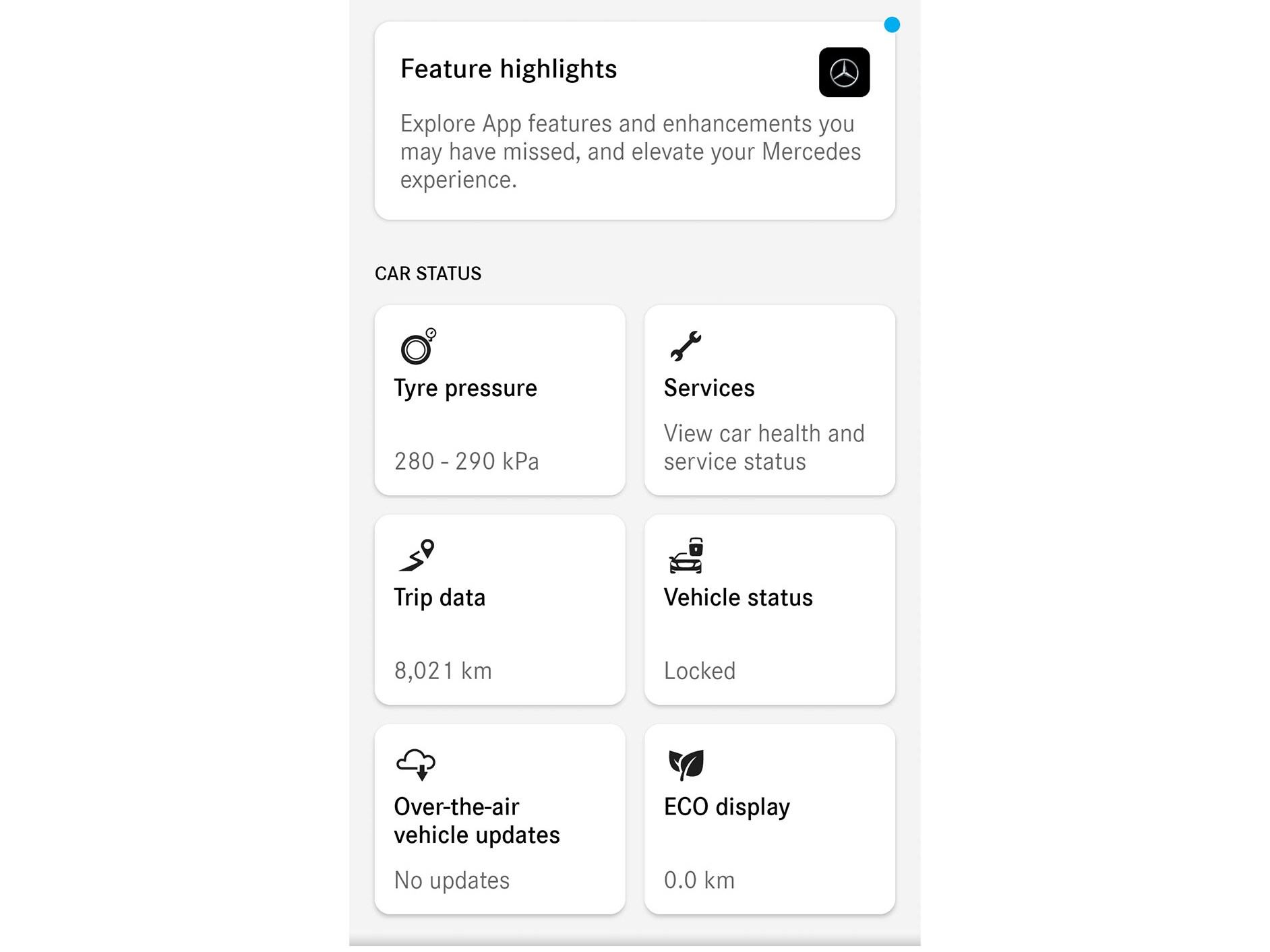 Viitoarele mașini de vis de la Mercedes-Benz sunt afișate în aplicația Mercedes-Benz pe un smartphone.
