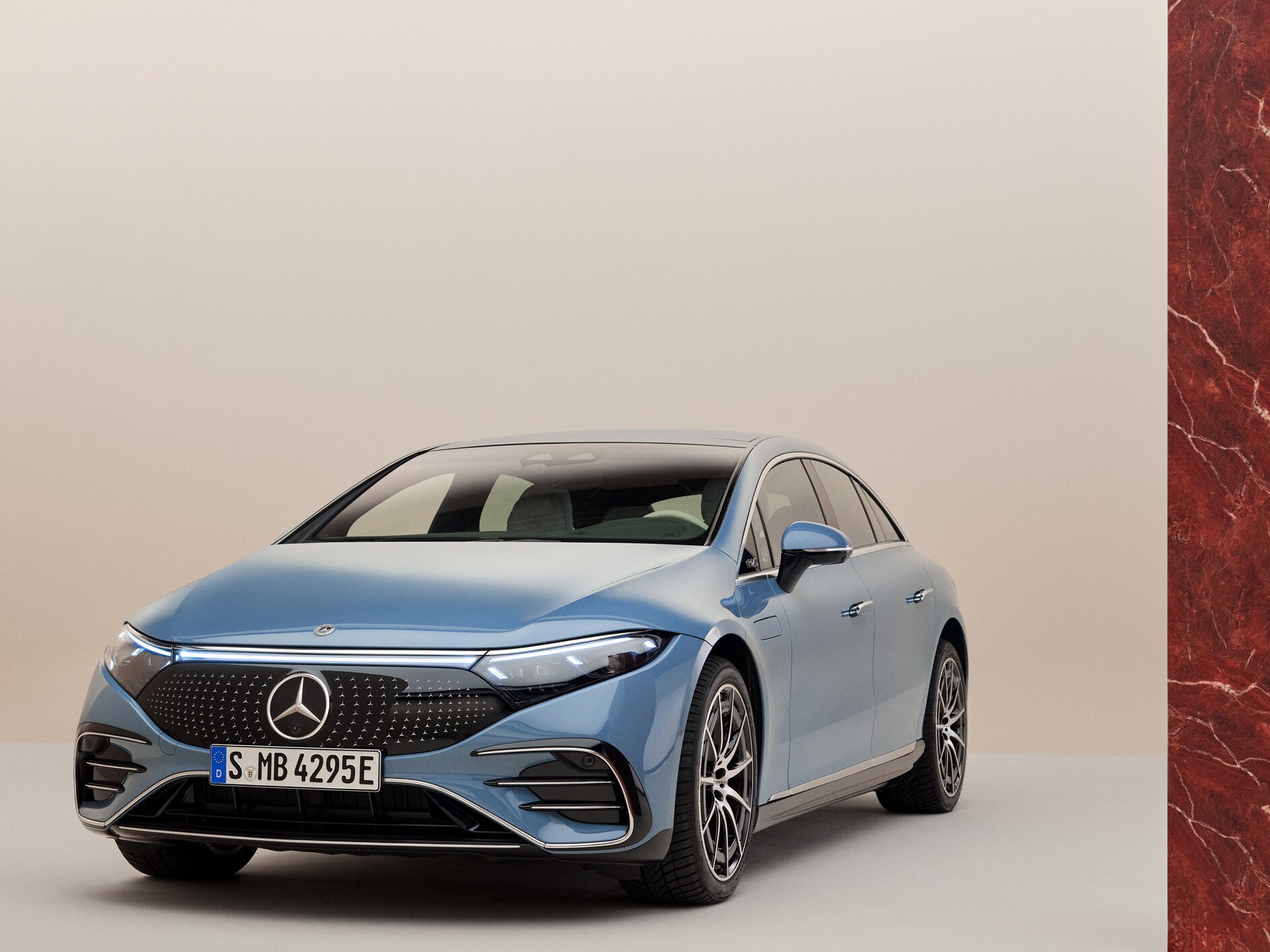 Ofertele de autovehicule electrice de la Mercedes-Benz.