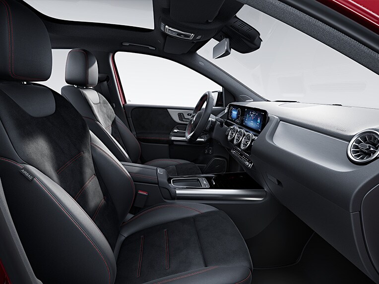 Modelul Clasa B AMG Line la interior.