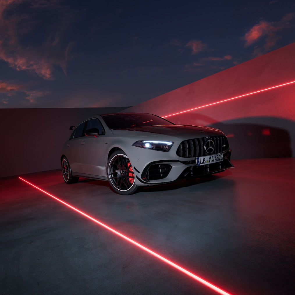 Modelul Mercedes-AMG clasa A cu Pachet Design AMG Plus.
