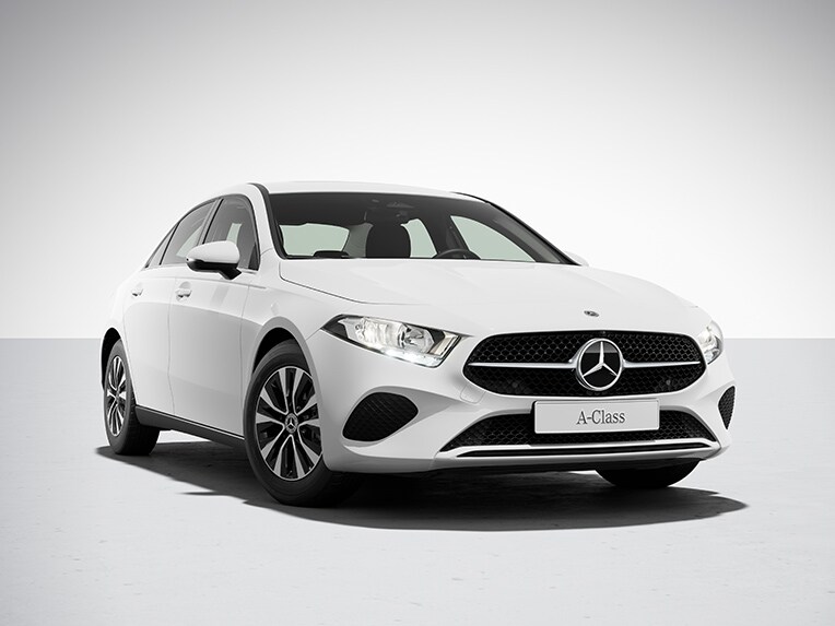 Exteriorul modelului Clasa A Limuzină de la Mercedes-Benz cu echipare standard.