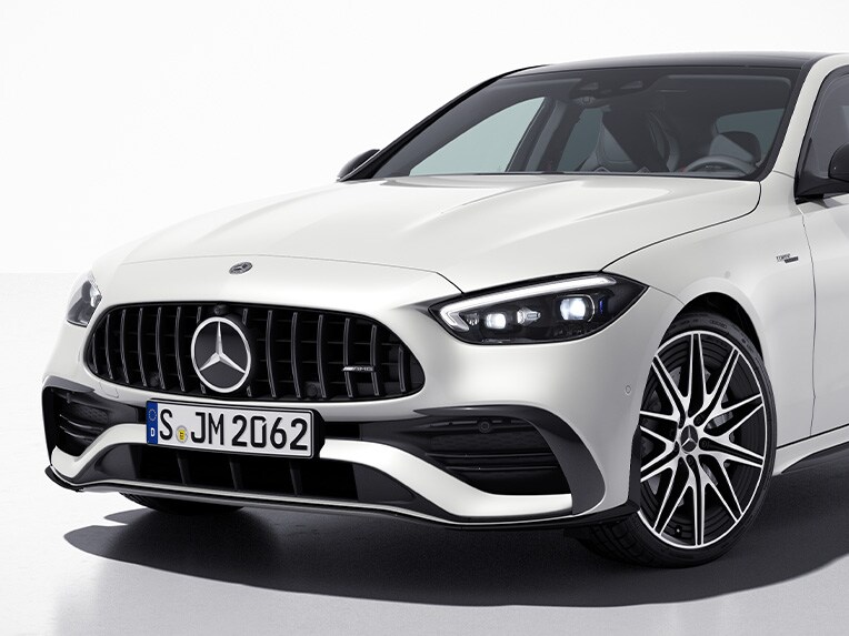 Pachetul AMG Night II al modelului Mercedes-AMG Clasa C Limuzină.