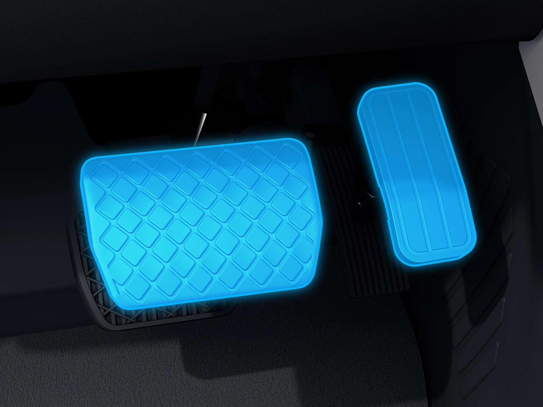 O imagine detaliată a înălțătorului pedalei în combinație cu un autovehicul adaptat persoanelor cu dizabilități.