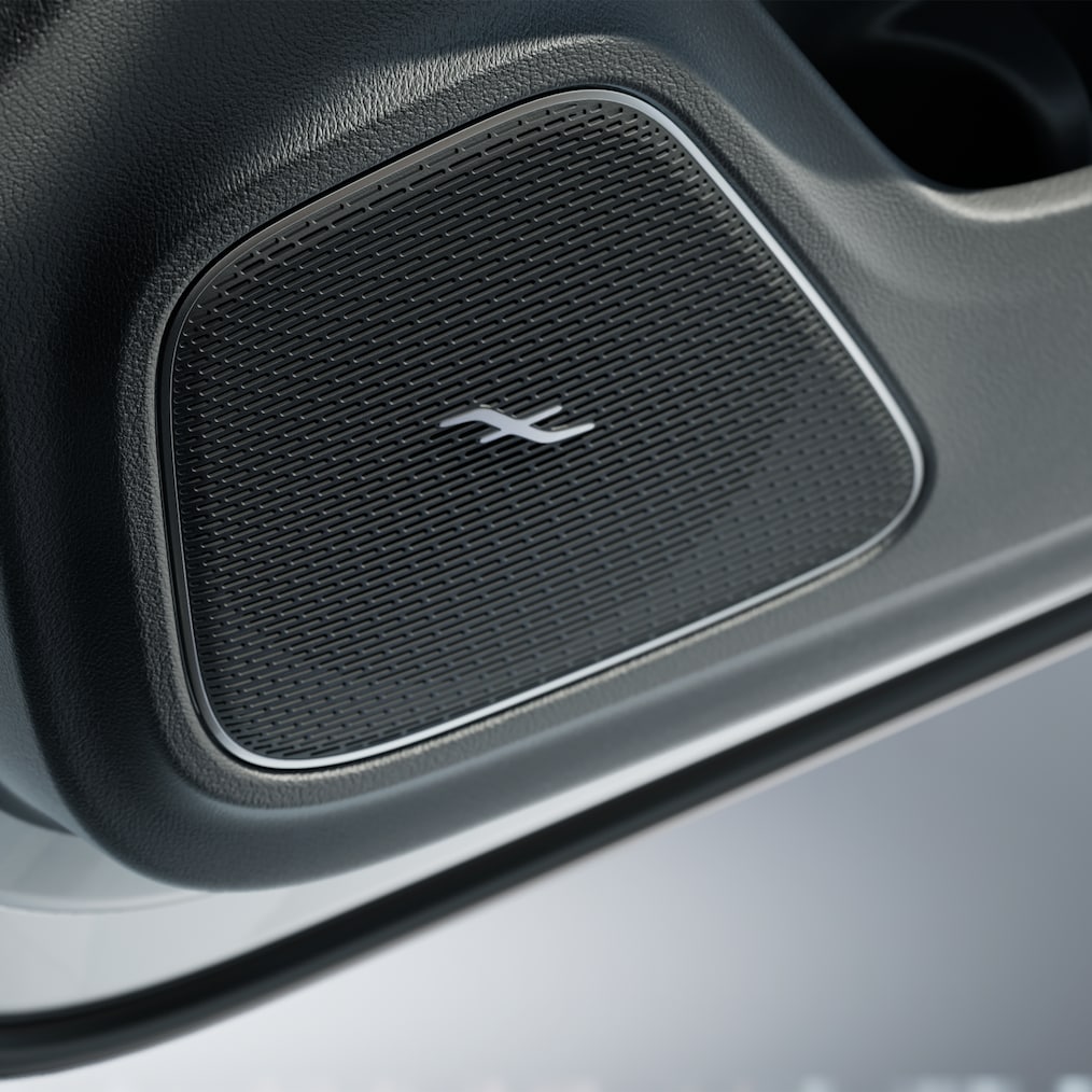 Prim-plan al unui difuzor al sistemului de sunet Surround Burmester®.