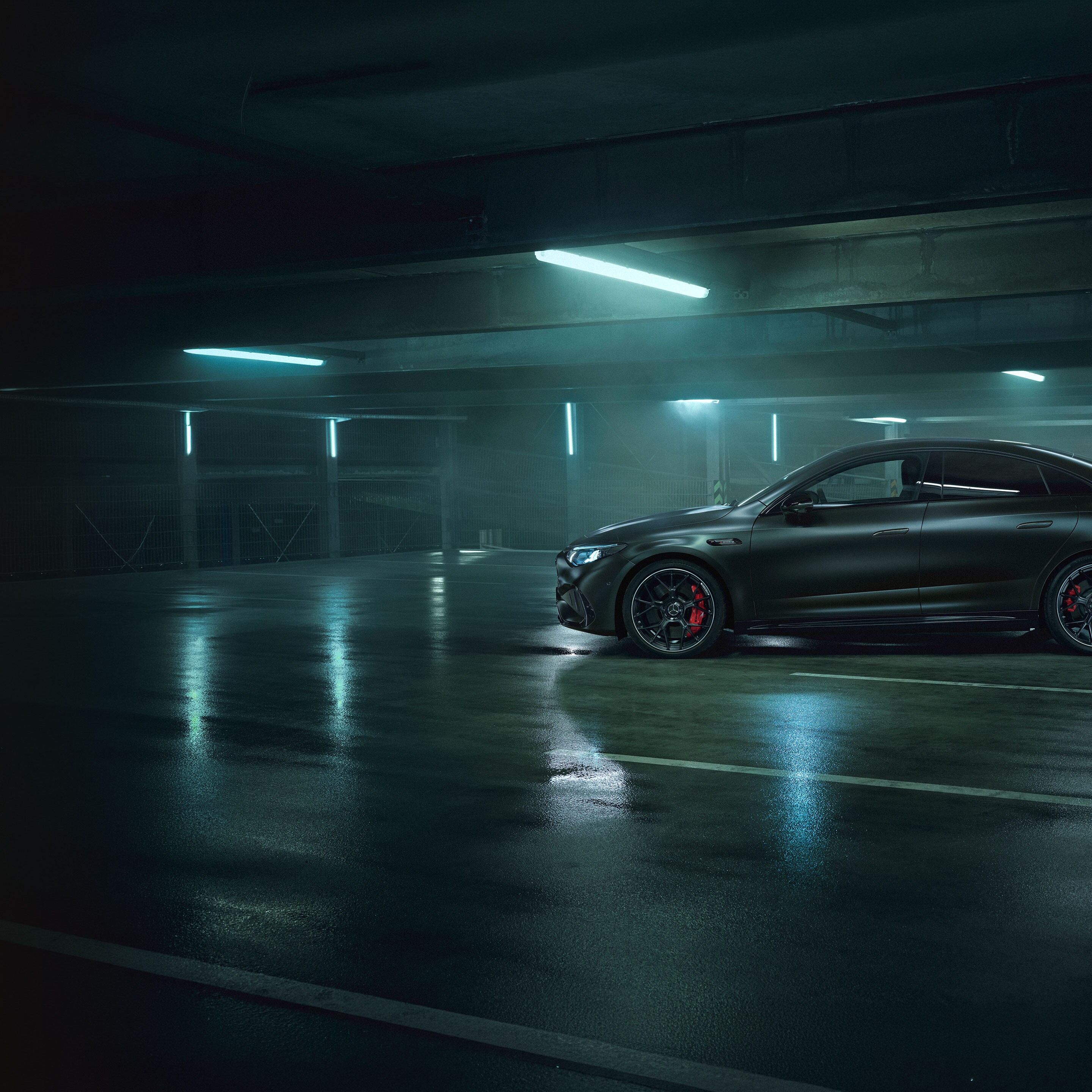 Exteriorul noului Mercedes-AMG CLA 45 4MATIC+ electric.