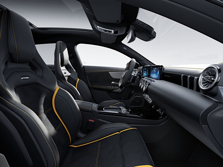 Pachetul de scaune AMG Performance Advanced din modelul CLA Shooting Brake de la Mercedes-AMG.
