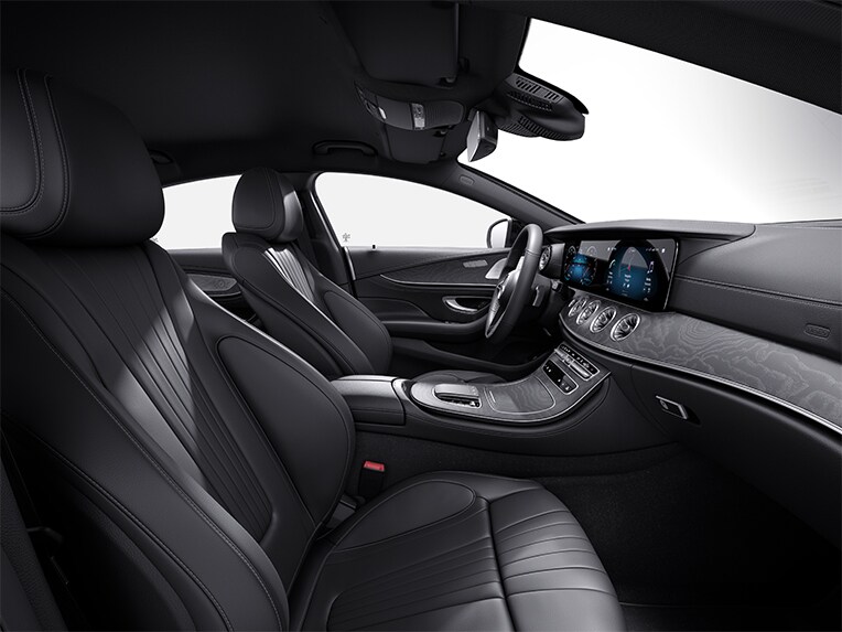 Habitaclul modelului CLS de la Mercedes-Benz cu linia de echipare AMG Line.