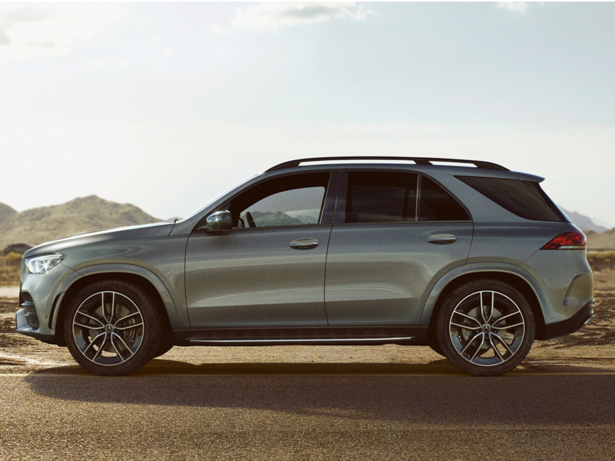 Mercedes-Benz oferă avantaje speciale pentru personal militar și internațional
