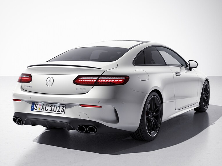 Modelul Mercedes-AMG E 53 4MATIC Coupé.