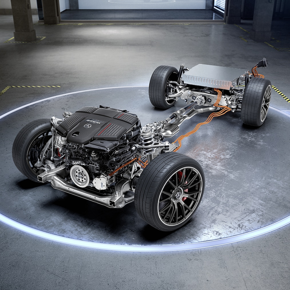 Șasiul cu grup motopropulsor AMG al modelului Mercedes-AMG E 53 HYBRID 4MATIC+.