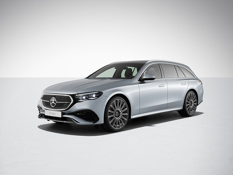 Noul model Clasa E model T de la Mercedes-Benz cu linia de echipare AMG Line.