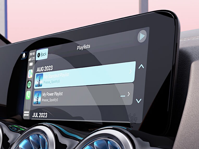 MBUX Entertainment în noul model EQA de la Mercedes-Benz.