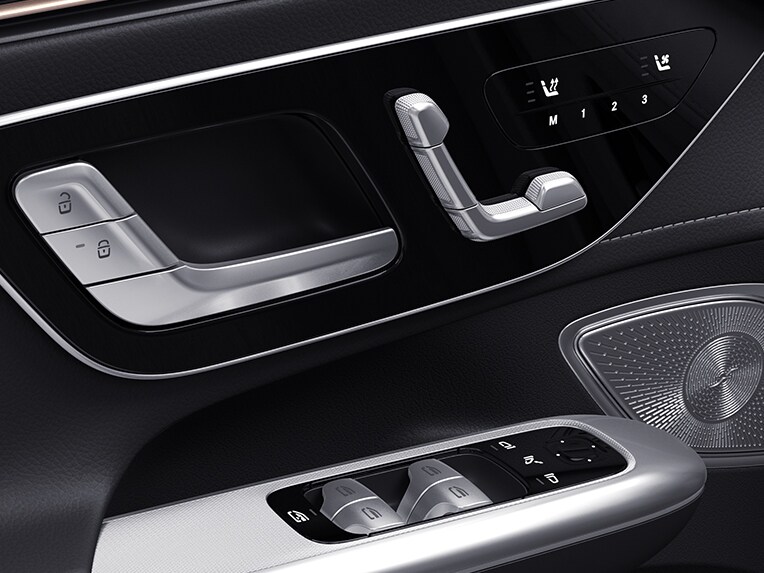 O reprezentare a pachetului Memory în EQE Limuzină de la Mercedes-Benz.