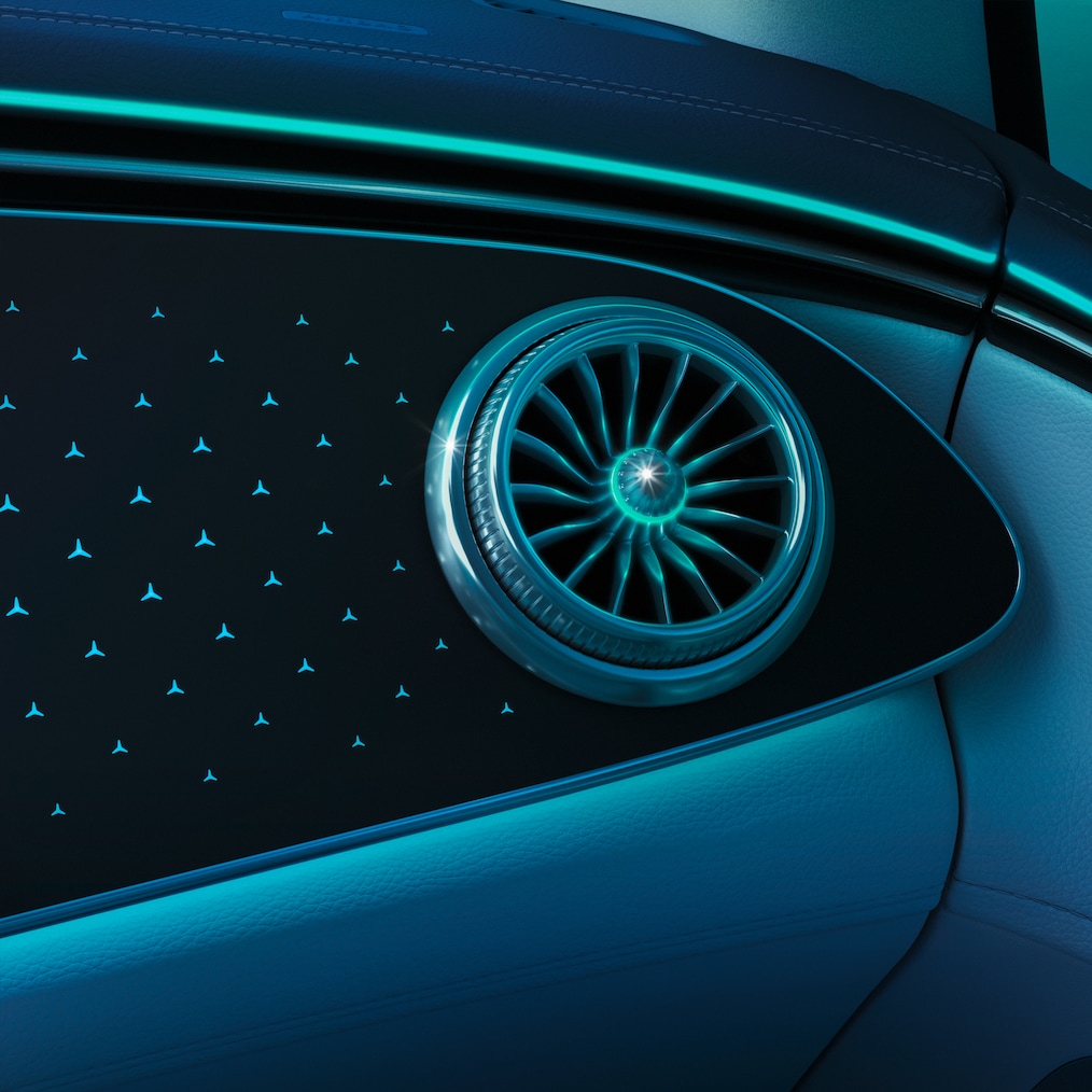 ENERGIZING AIR CONTROL Plus cu filtru HEPA din modelul EQE SUV de la Mercedes-Benz.