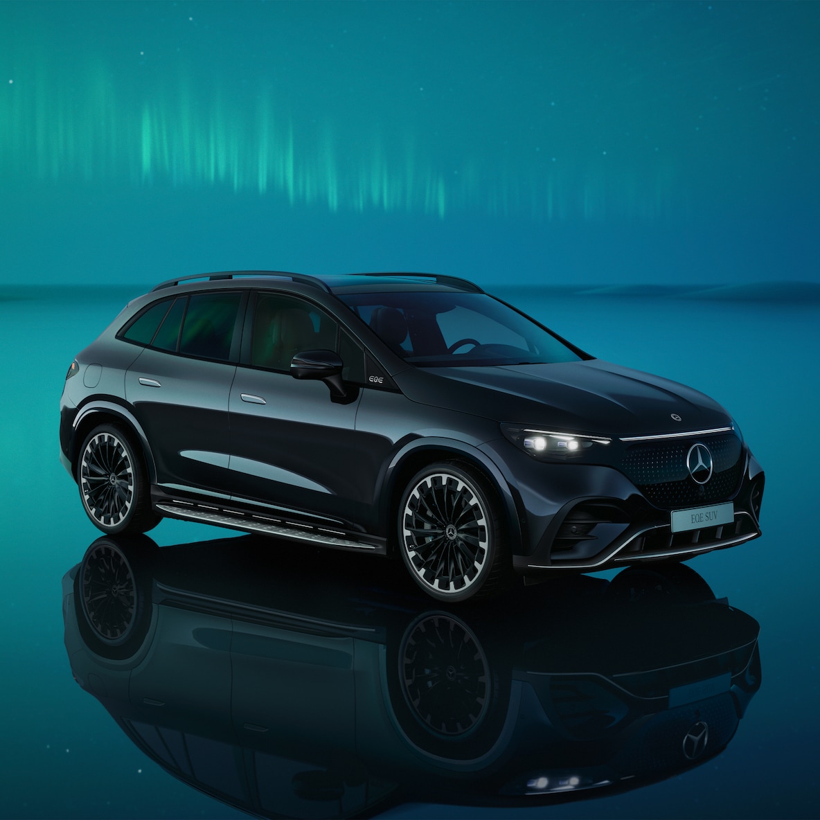 Exteriorul modelului Mercedes-Benz EQE SUV.
