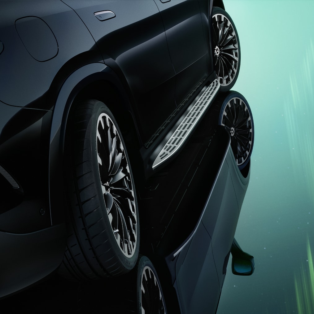 Puntea spate directoare din modelul EQE SUV de la Mercedes-Benz.
