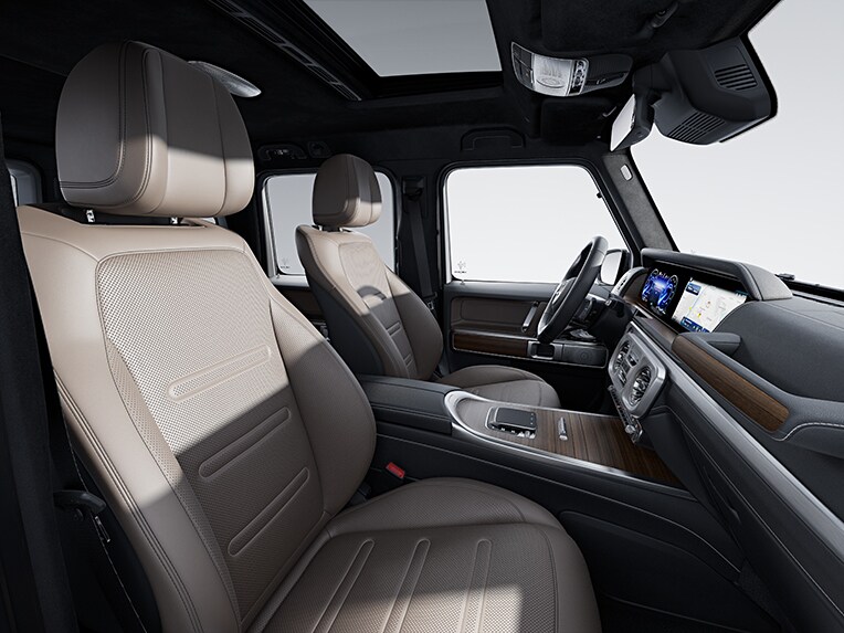 Modelul Clasa G complet electric de la Mercedes-Benz cu echipare EXCLUSIVE Line în habitaclu.