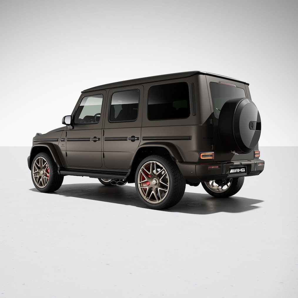 Perspectivă laterală a modelului Mercedes-AMG G 63 cu pachetul AMG Performance.