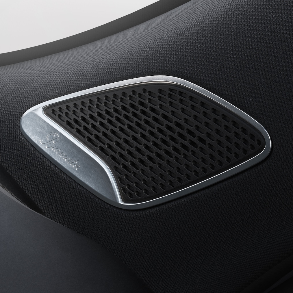  Sistem de sunet Surround Burmester® din modelul GLB de la Mercedes-Benz.
