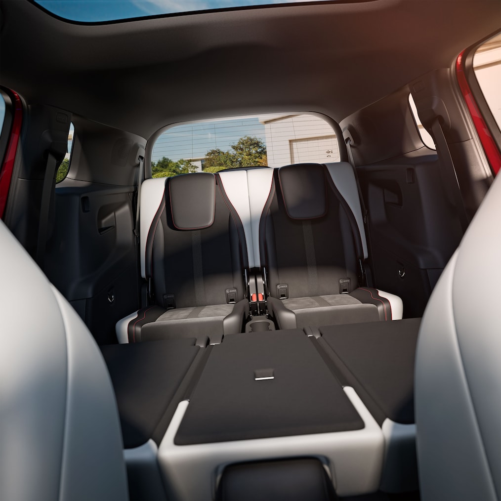 Interiorul cu al treilea rând de scaune din Mercedes-Benz GLB.