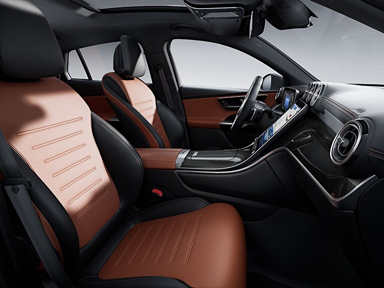 Modelul GLC Coupé de la Mercedes-Benz cu linia de echipare AMG Line.