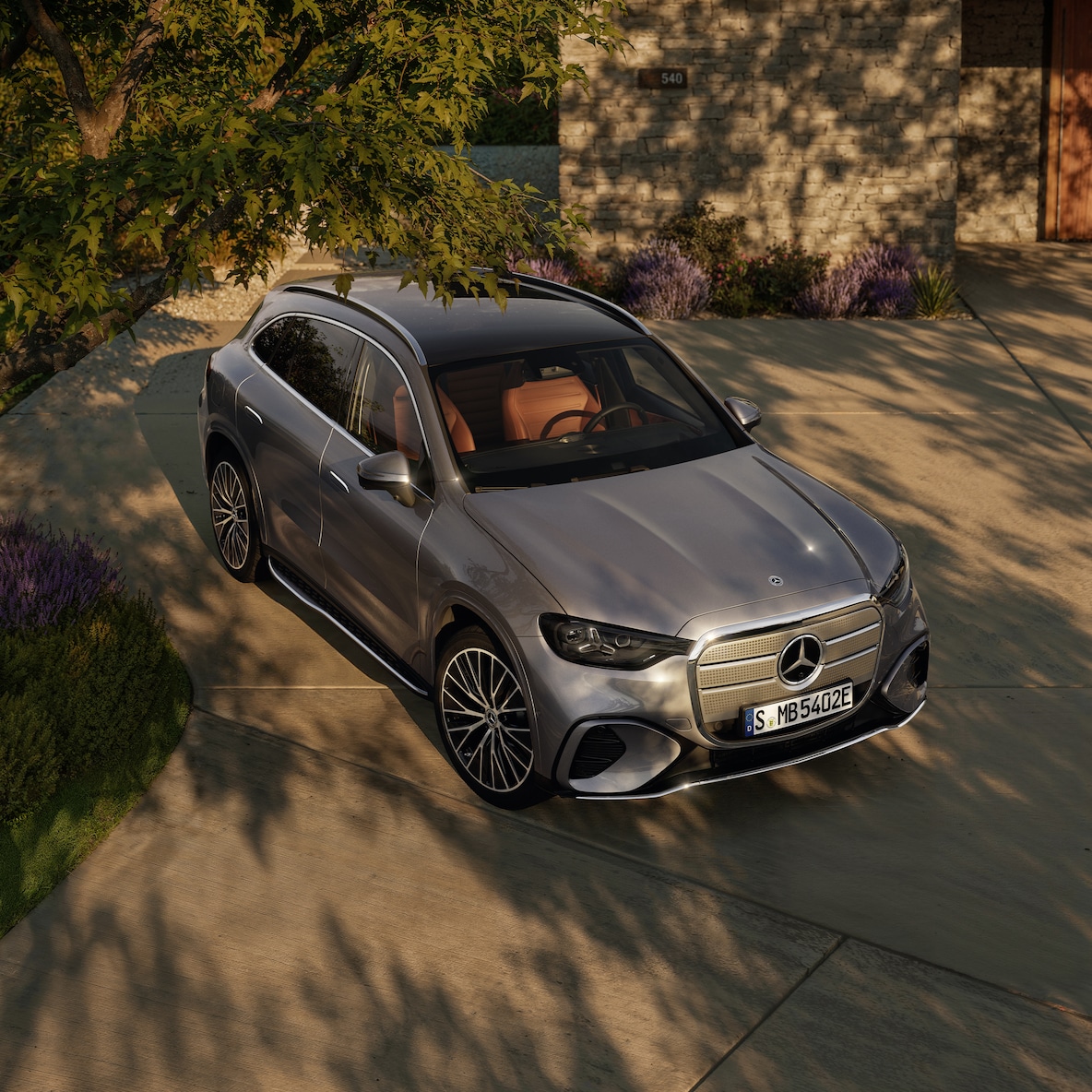 Exteriorul noului model GLC cu tehnologie EQ de la Mercedes-Benz.
