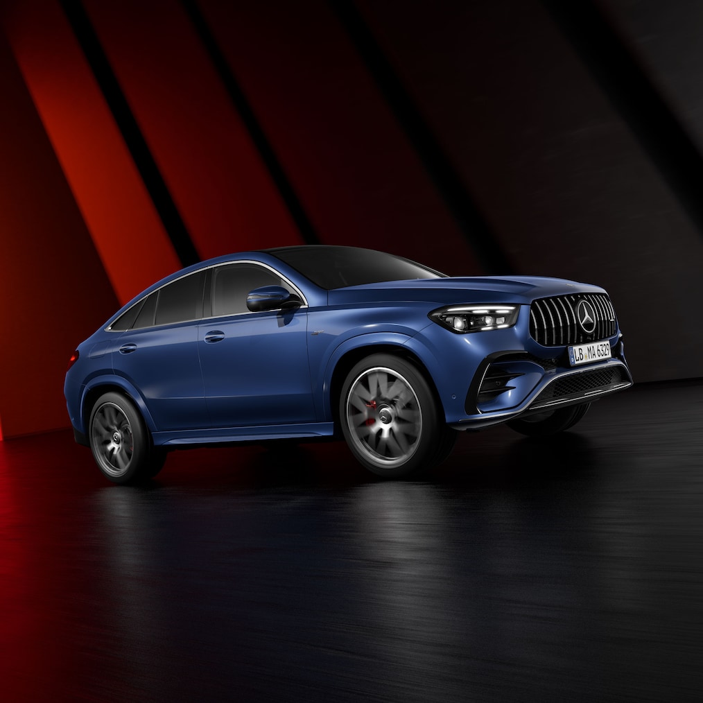 Un model Mercedes-AMG GLE Coupé dintr-o perspectivă dinamică.