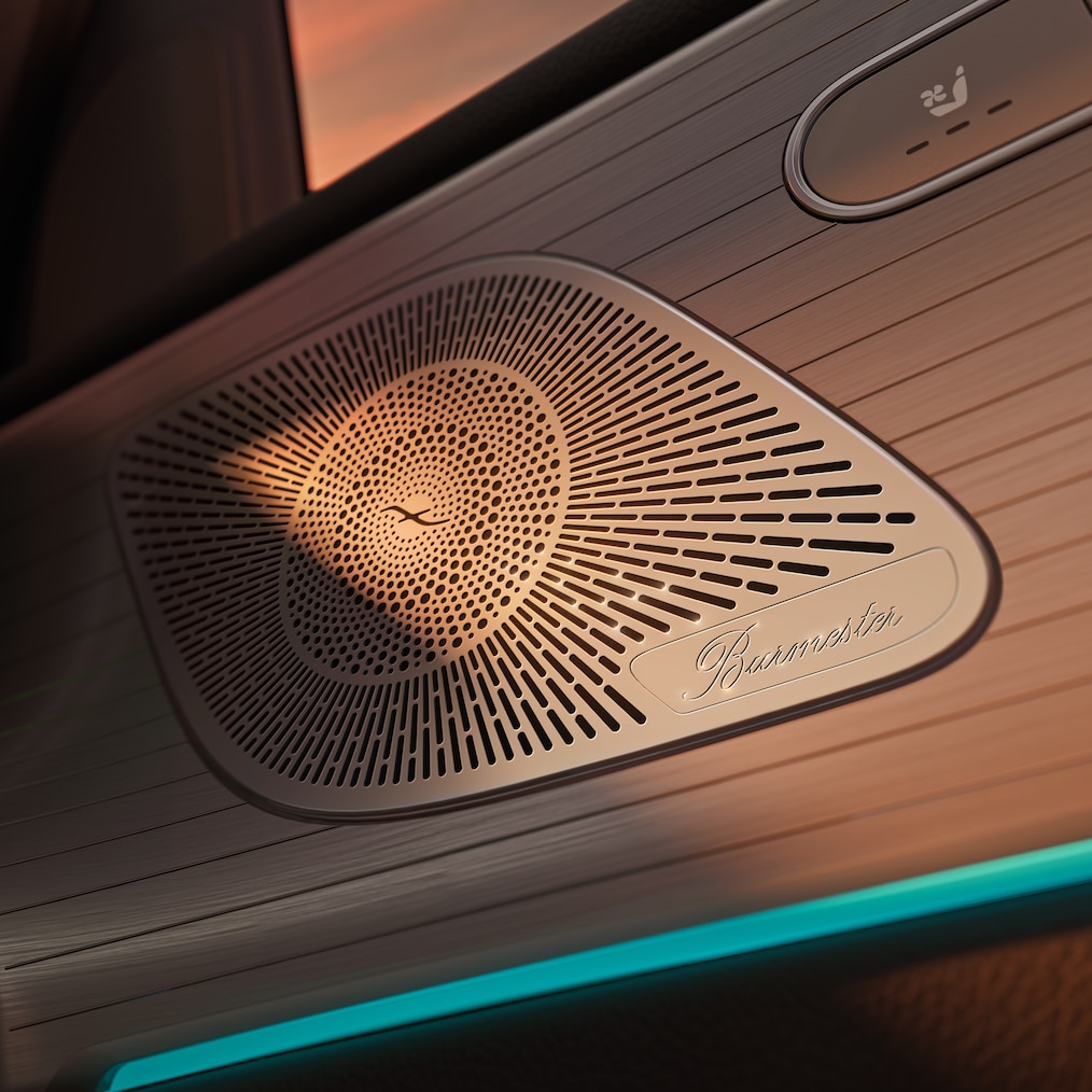 Sistemul de sunet opțional Burmester® 3D surround sound system din modelul Mercedes-Benz GLE Coupé.