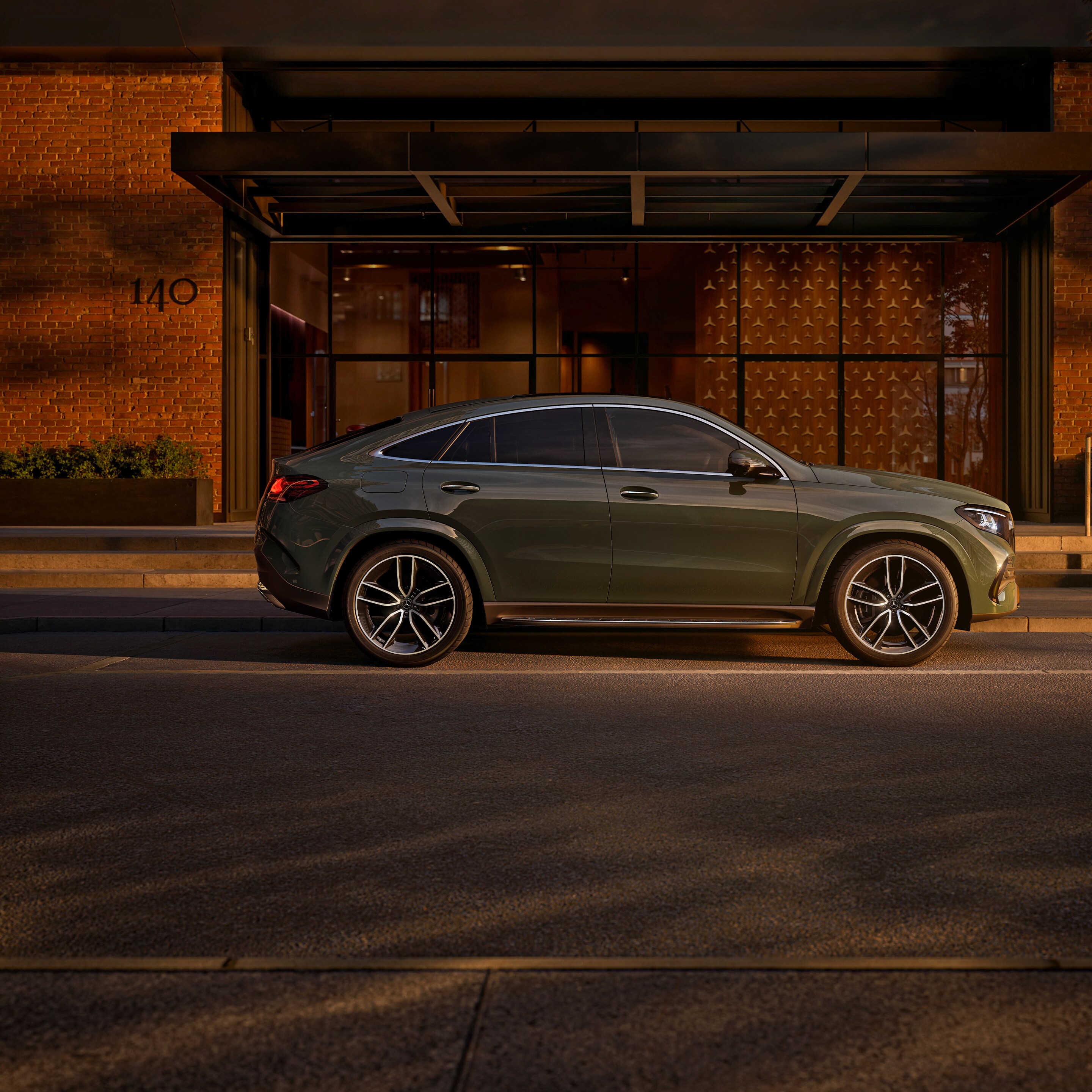 Exteriorul noului GLE Coupé.