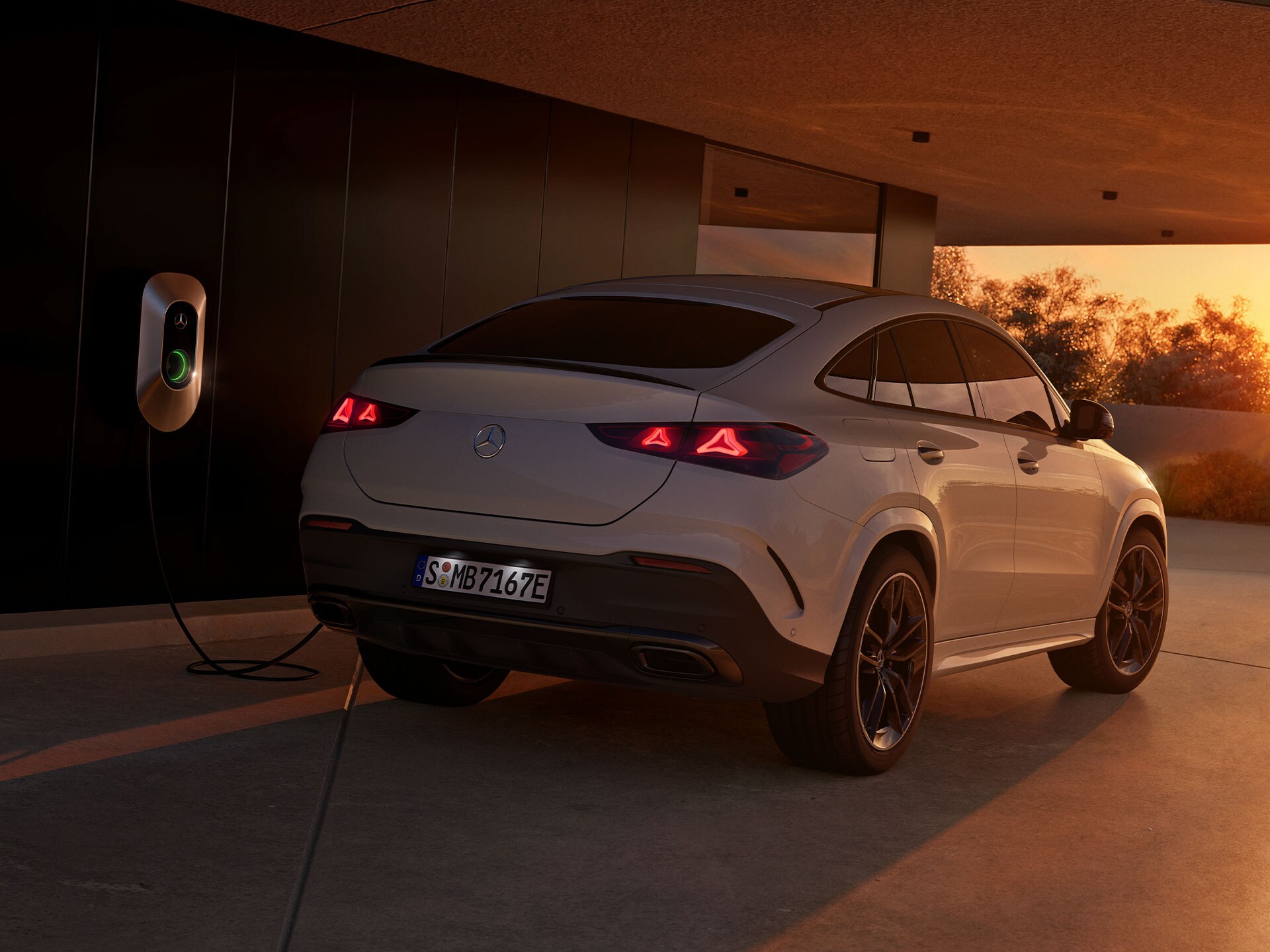 Modelul GLE Coupé de la Mercedes-Benz ca Plug-in Hybrid.