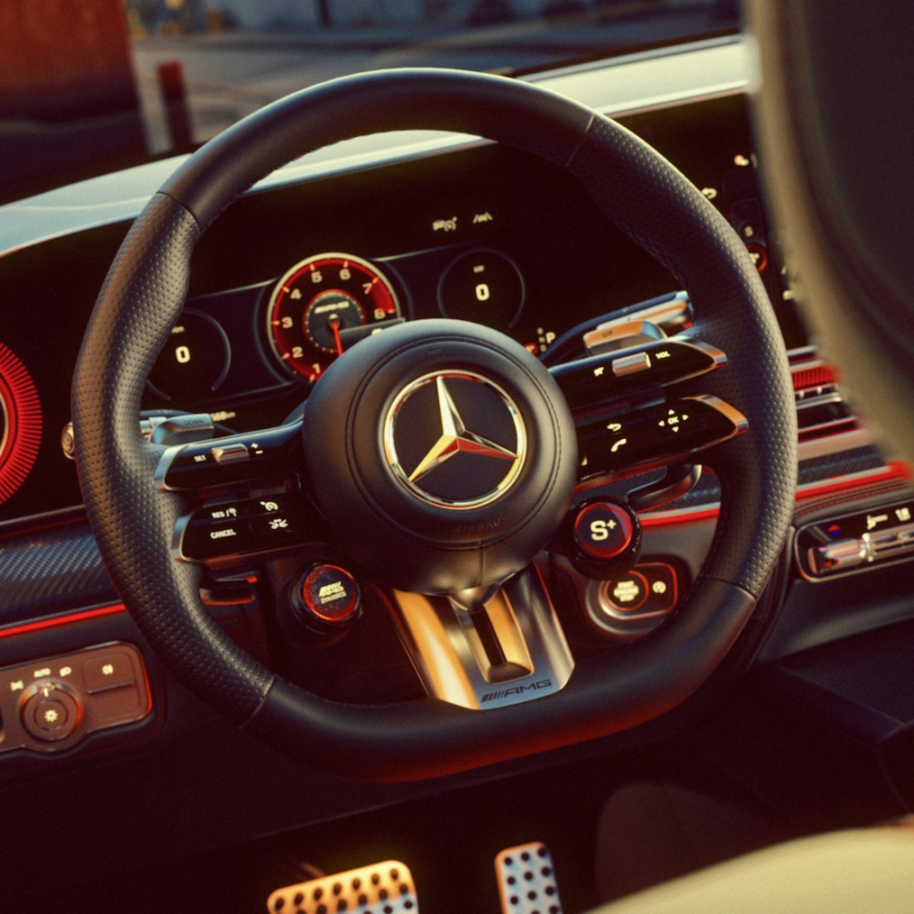Volanul modelului GLE 63 de la Mercedes-AMG.