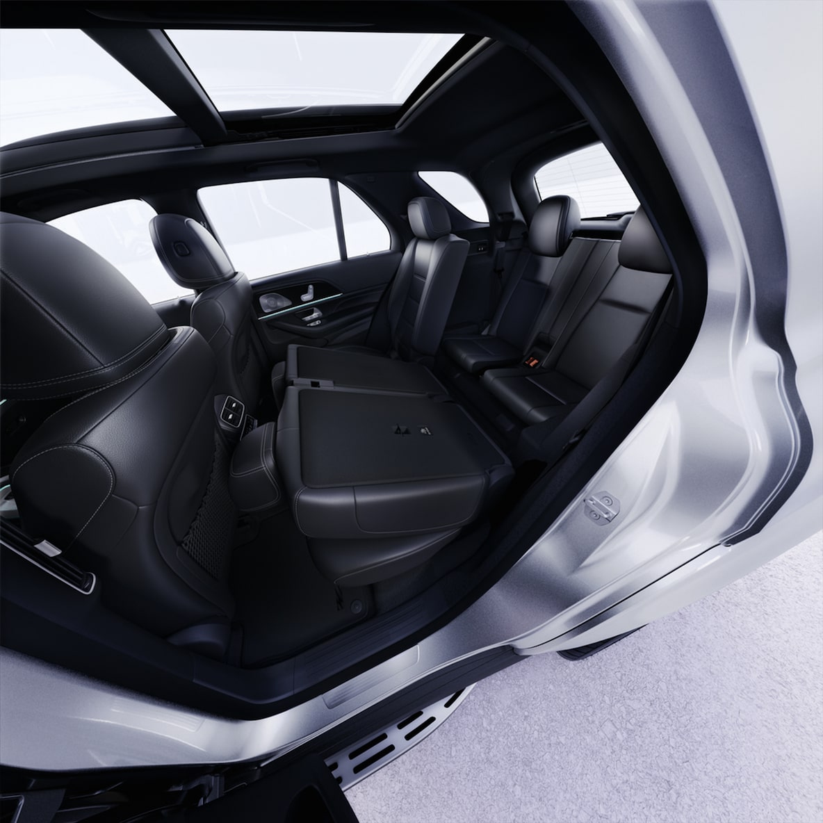 Interiorul modelului Mercedes-Benz GLE.
