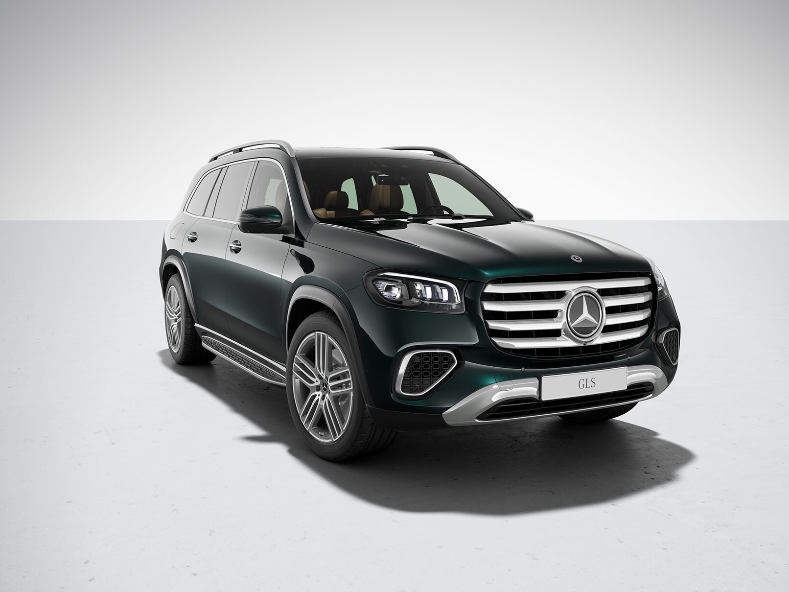 Noul Mercedes-Benz GLS cu echipare standard.