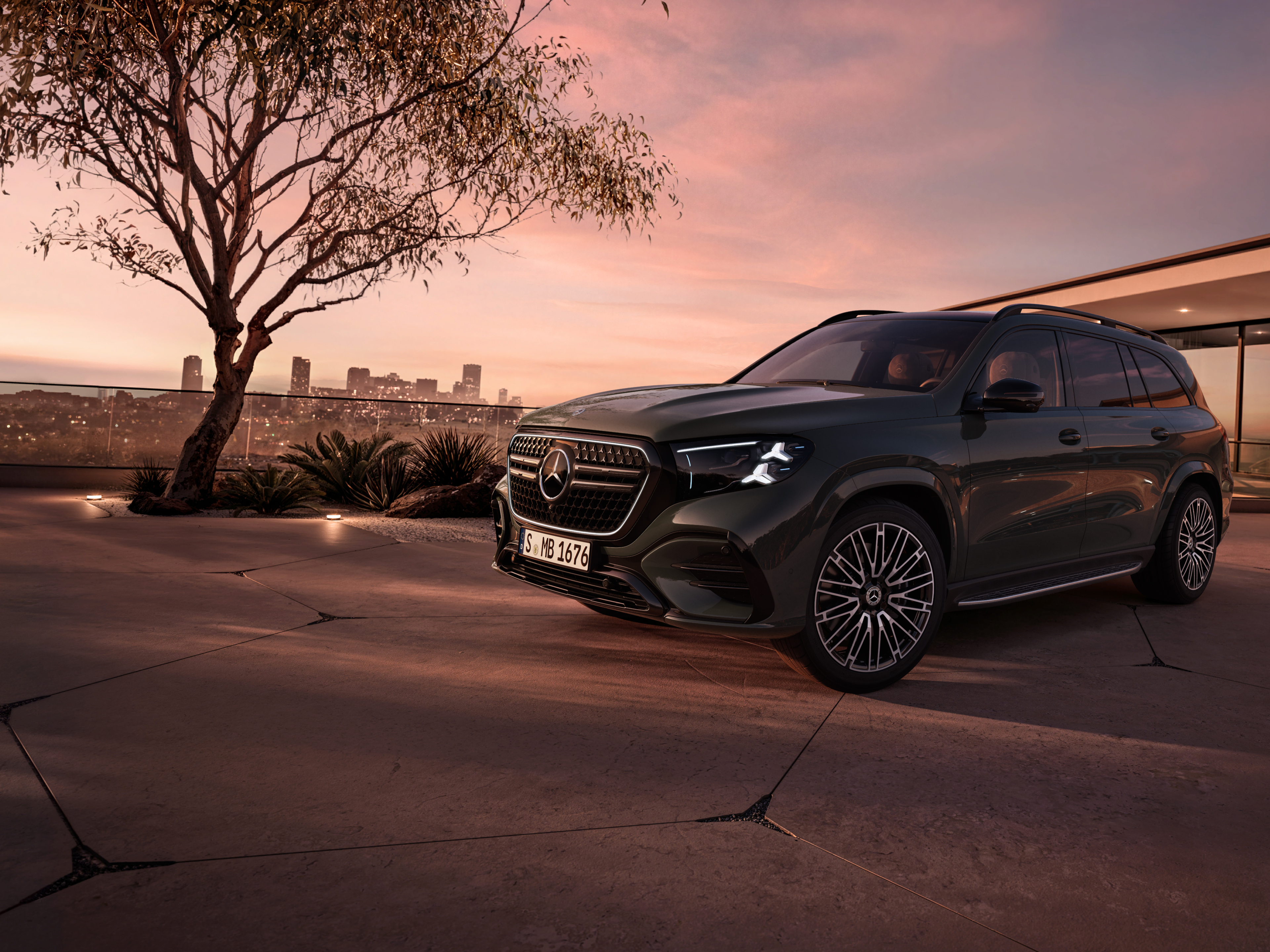 Exterior | Noul GLS | Mercedes-Benz Exteriorul noului GLS de la Mercedes-Benz.
