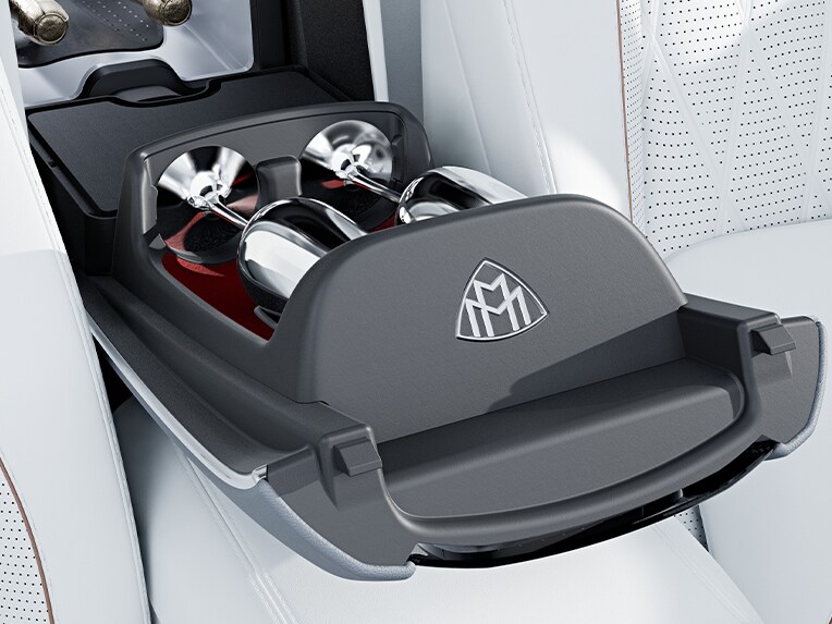 Compartimentul spate First-Class al modelului Mercedes-Maybach GLS.