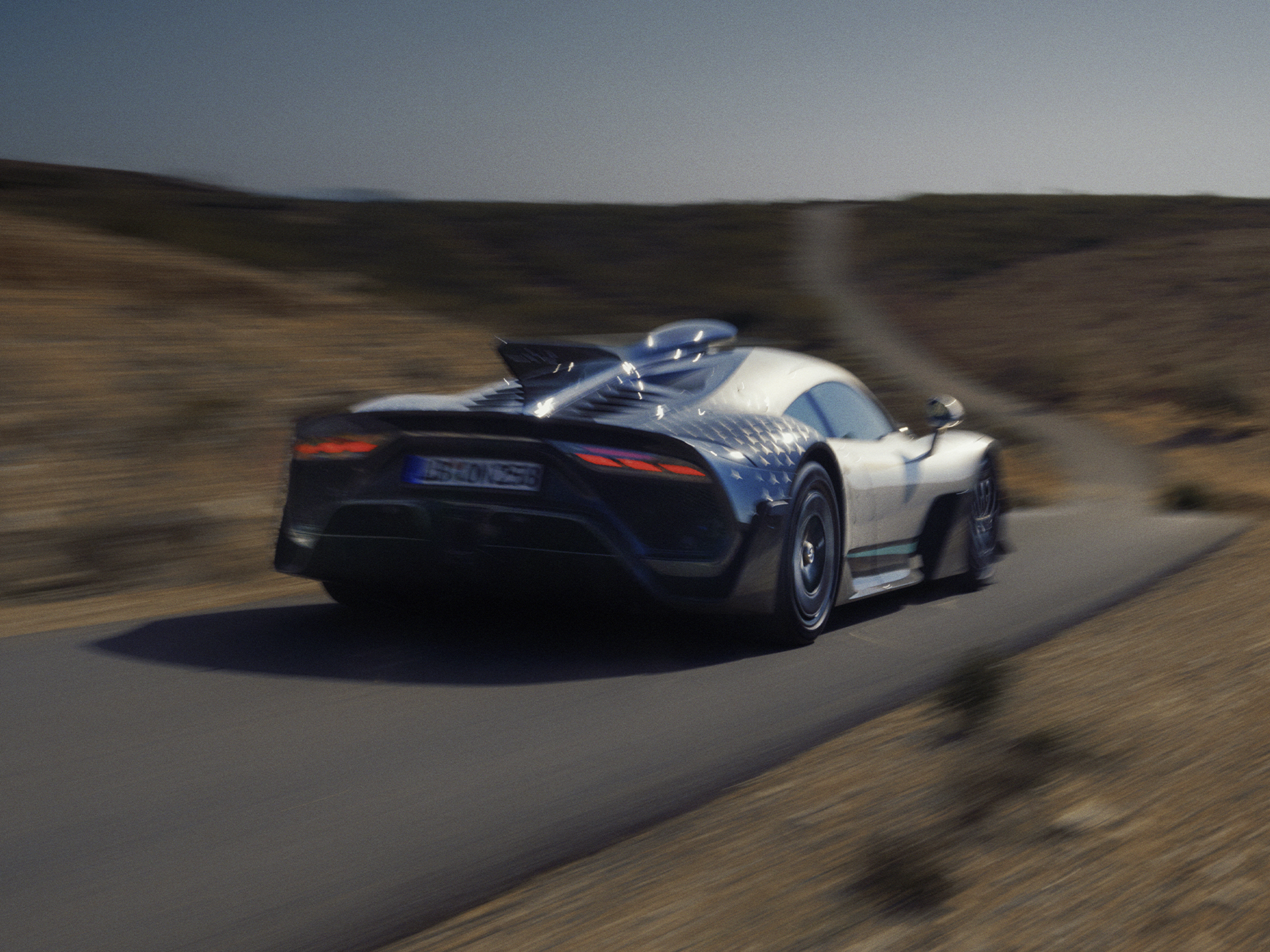 Încălcarea normelor | Marca | Mercedes-AMG Valorile Mercedes-AMG care încalcă normele.