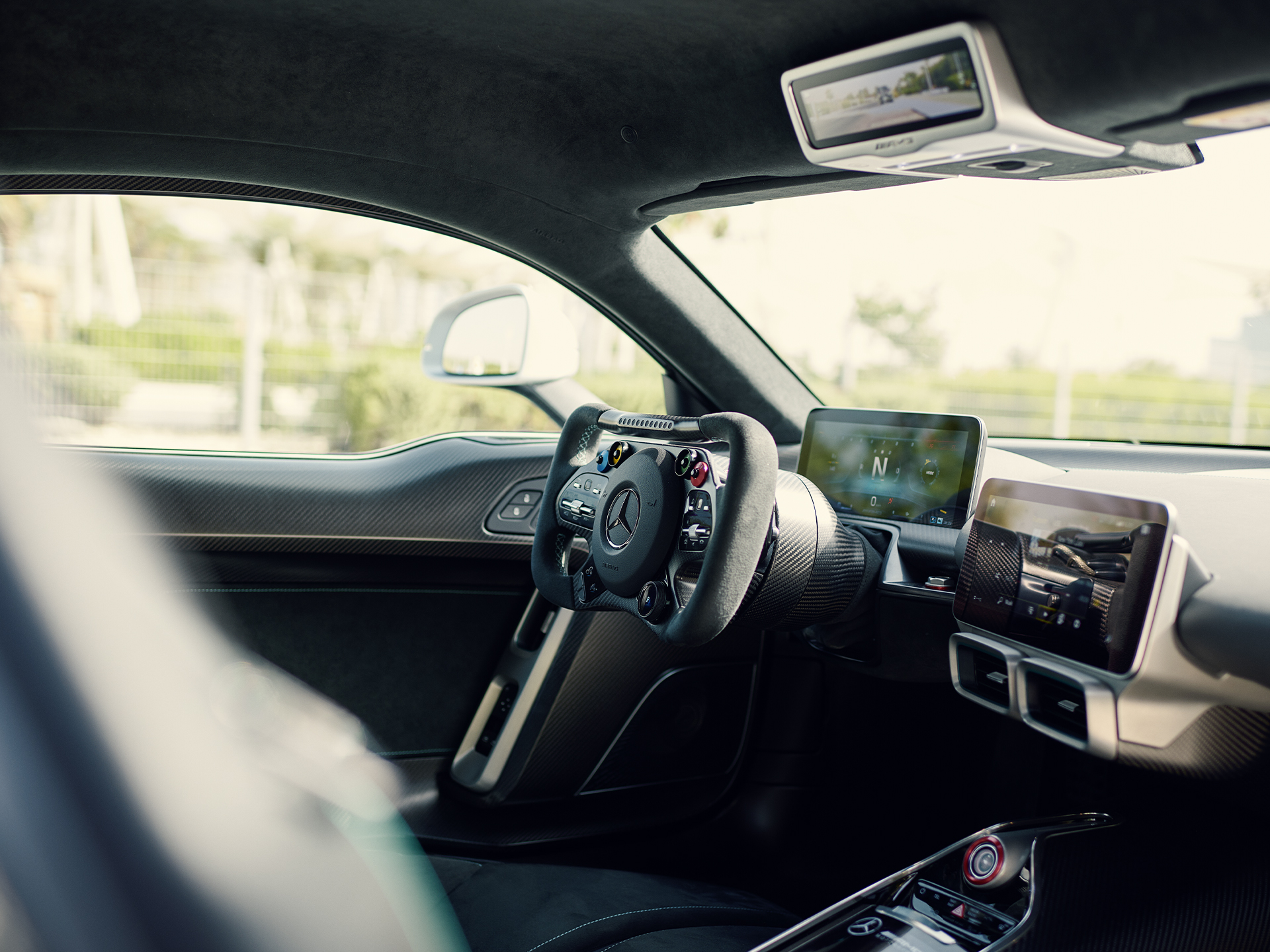 Interior | ONE | Mercedes-AMG Interiorul ONE de la Mercedes-AMG.