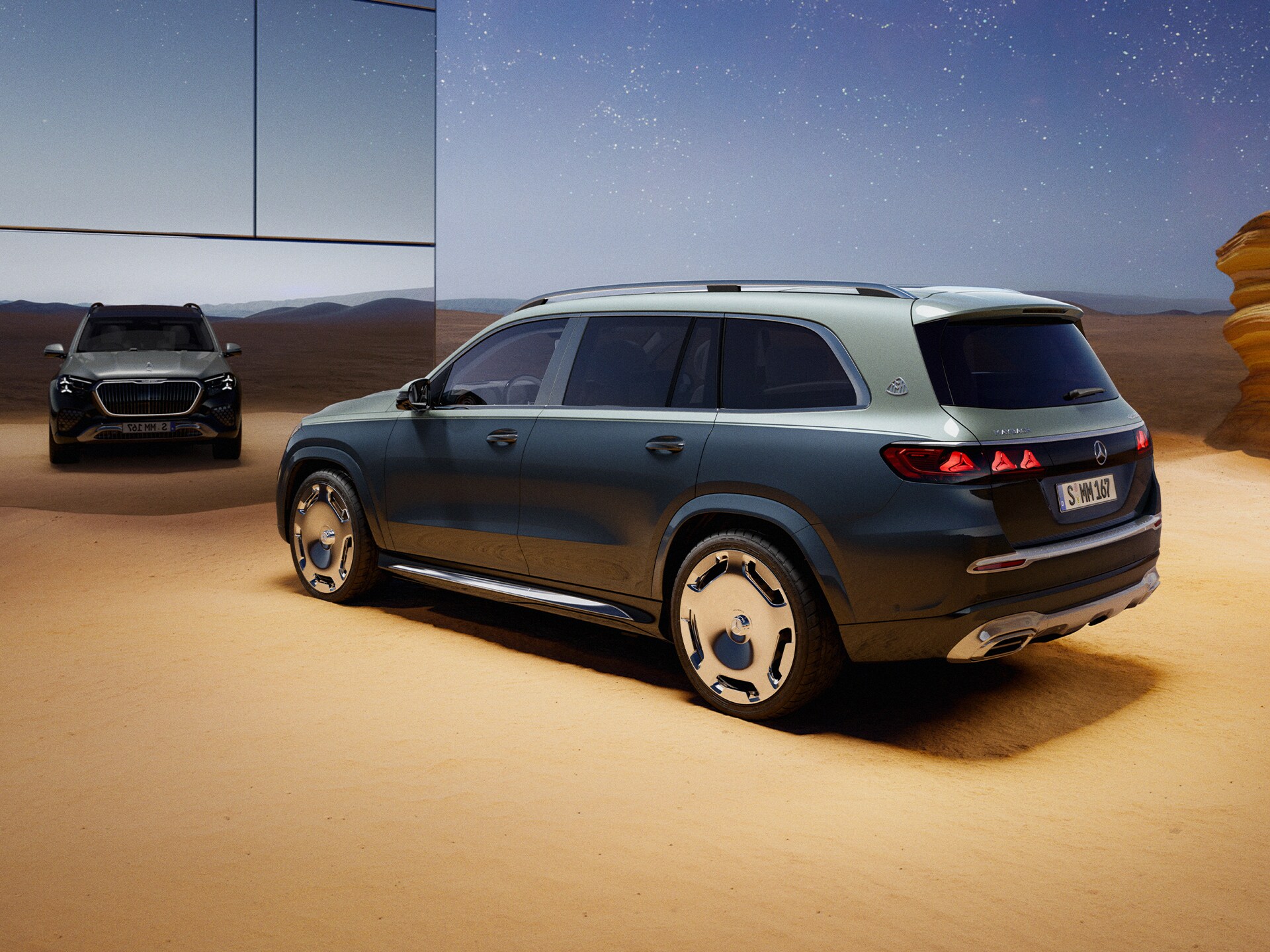 O perspectivă de sus a modelului Mercedes-Maybach GLS SUV.