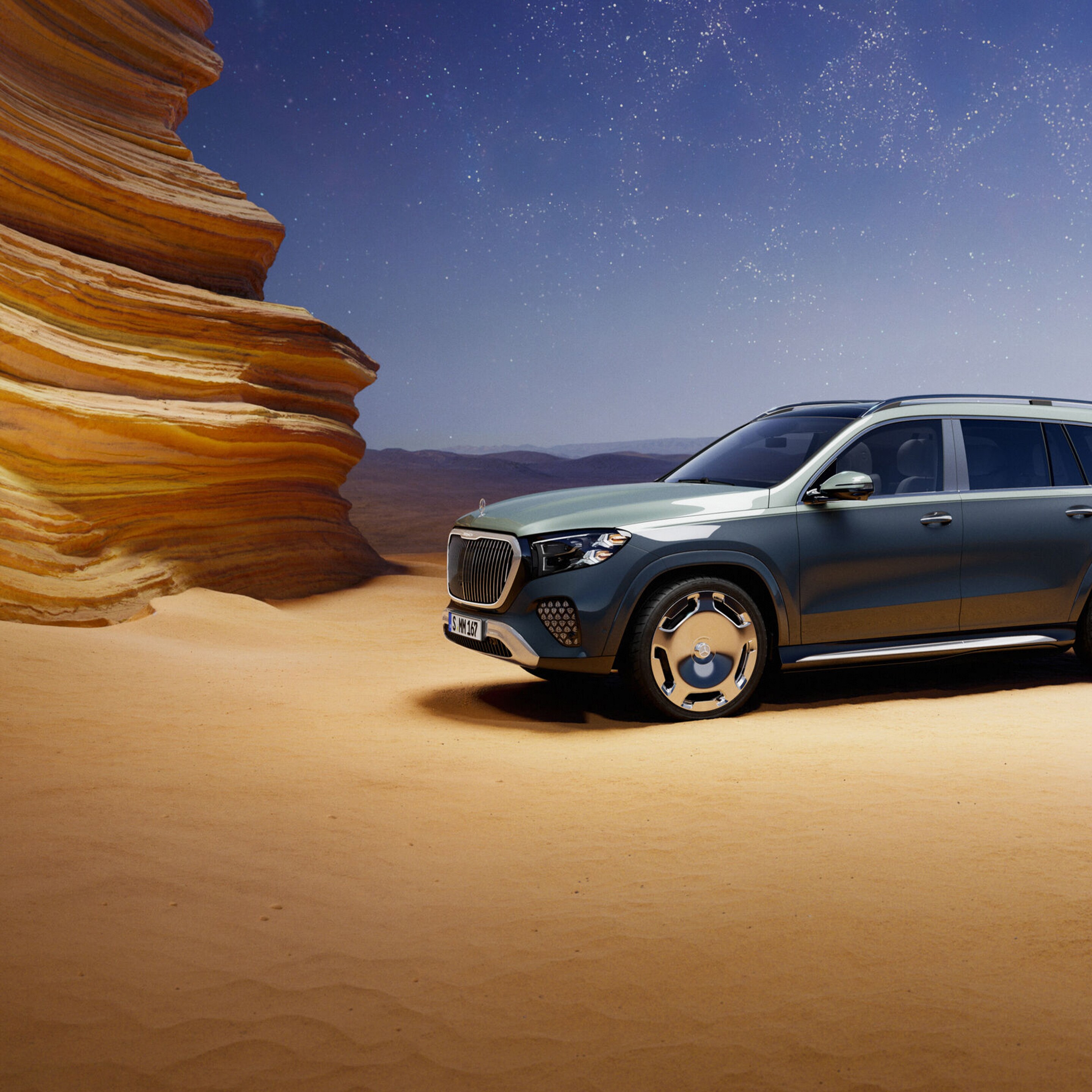 Mercedes-Maybach GLS SUV dintr-o perspectivă frontală.