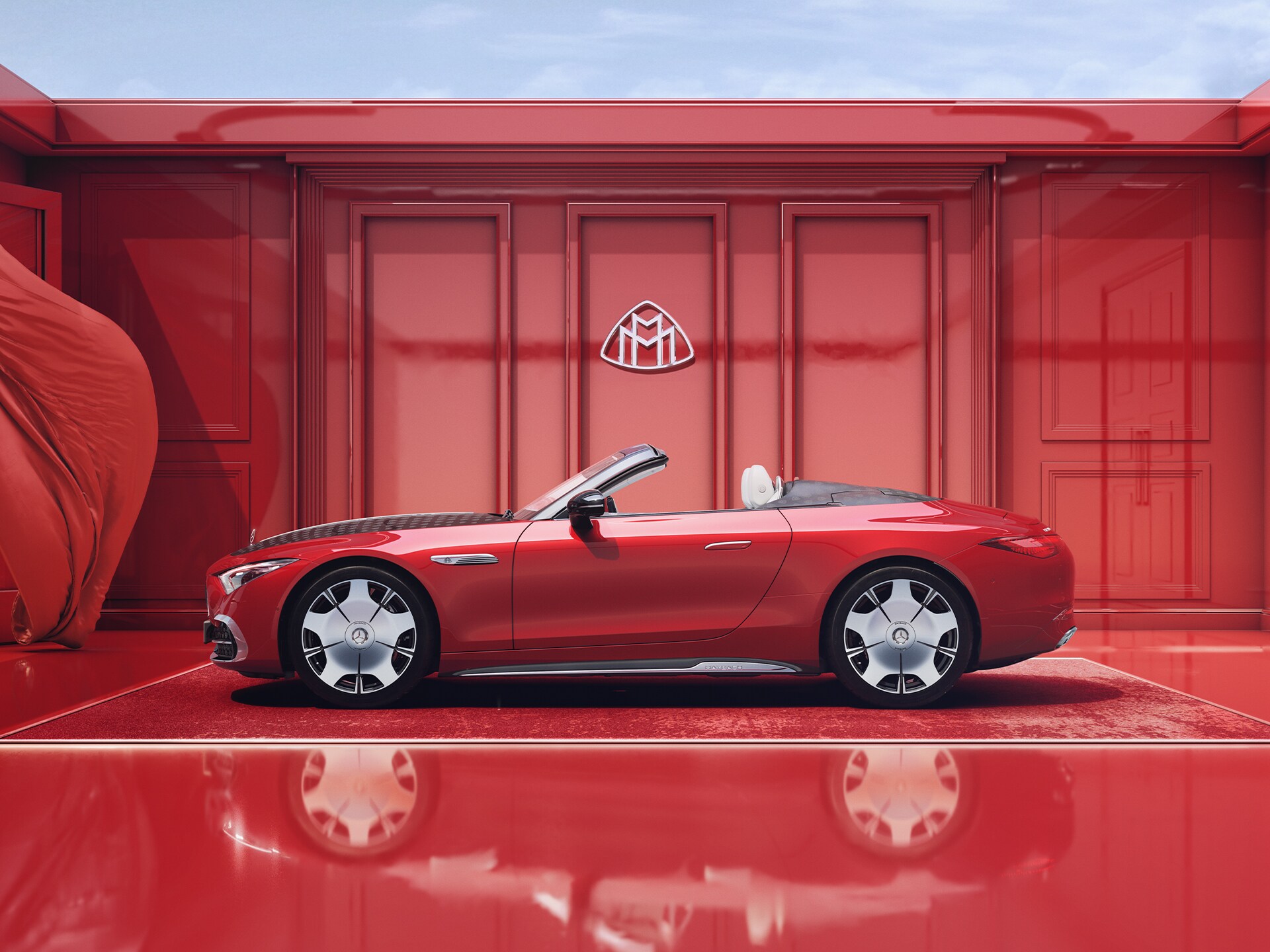 Perspectivă laterală a modelului Mercedes-Maybach SL 680.