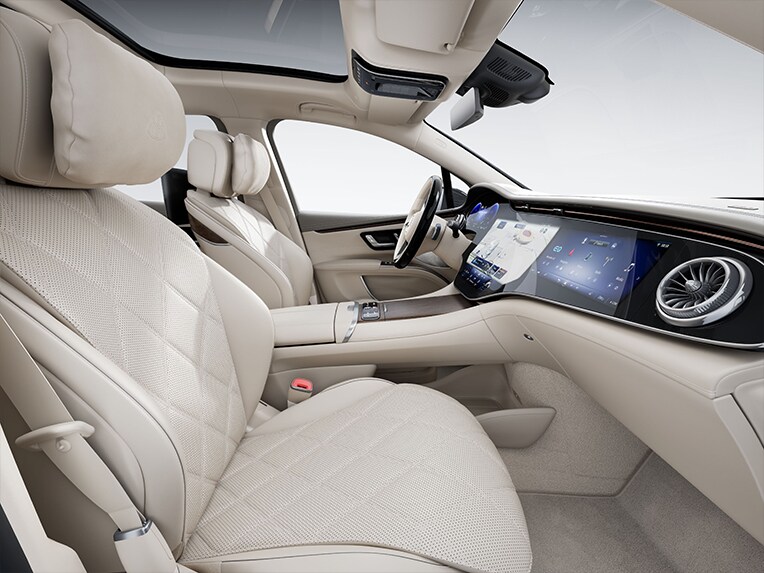 Pachetul de piele MANUFAKTUR Exclusiv din habitaclul autovehiculului de lux Mercedes-Maybach EQS SUV.