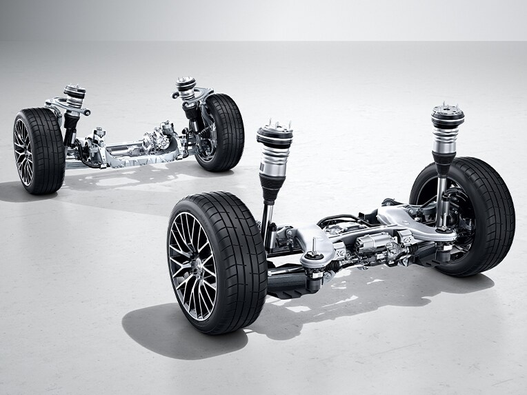 Suspensia pneumatică AIRMATIC din Mercedes-Benz clasa S limuzină lungă.