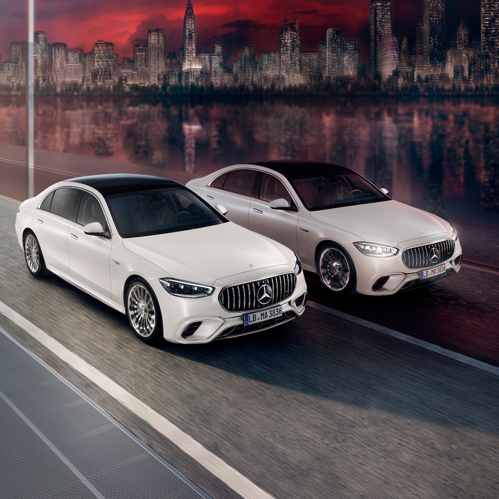  Perspectivă dinamică a modelului Mercedes-AMG S 63 E PERFORMANCE (din timpul condusului).