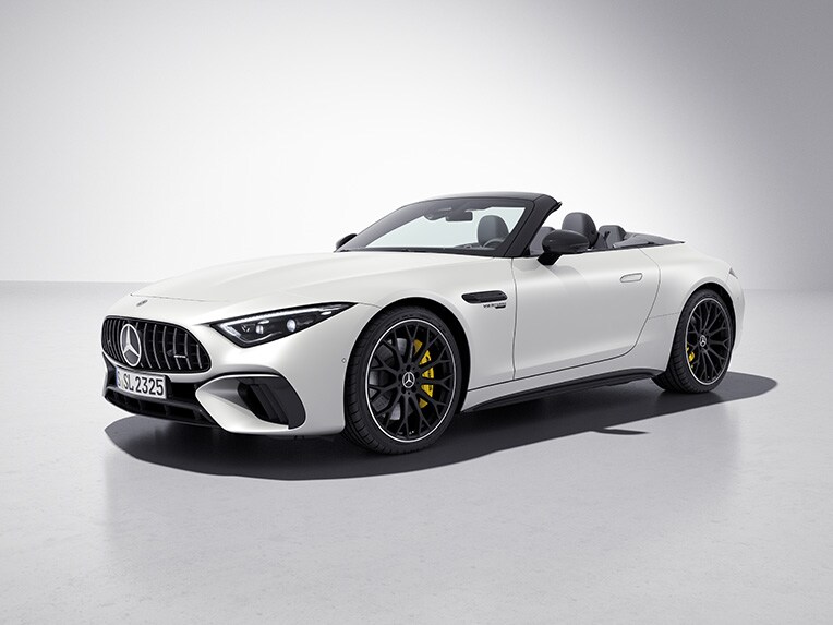 Exteriorul modelului Mercedes-AMG SL Roadster cu pachet AMG Night II.