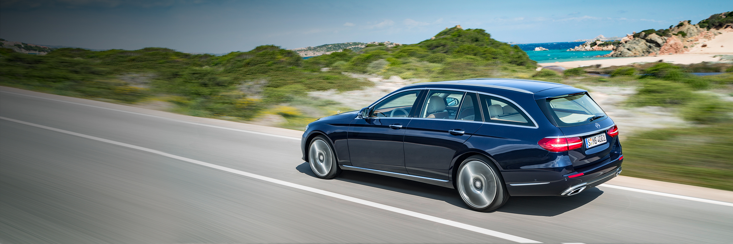 Mercedes-Benz Clasa E T-Modell Eficiența și economia Clasei E T-Modell pot fi îmbunătățite printr-un stil de conducere mai eficient și prin dotările ECO.