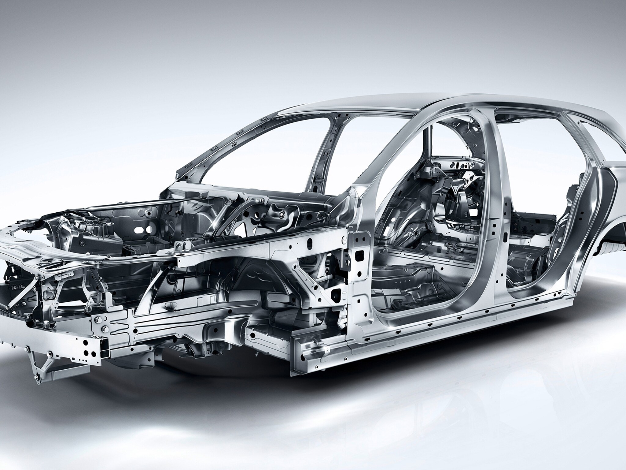 Dezvoltarea autovehiculelor: din punct de vedere tehnic, Mercedes-Benz lucrează neîncetat la creșterea eficienței și reducerea consumului autovehiculelor.