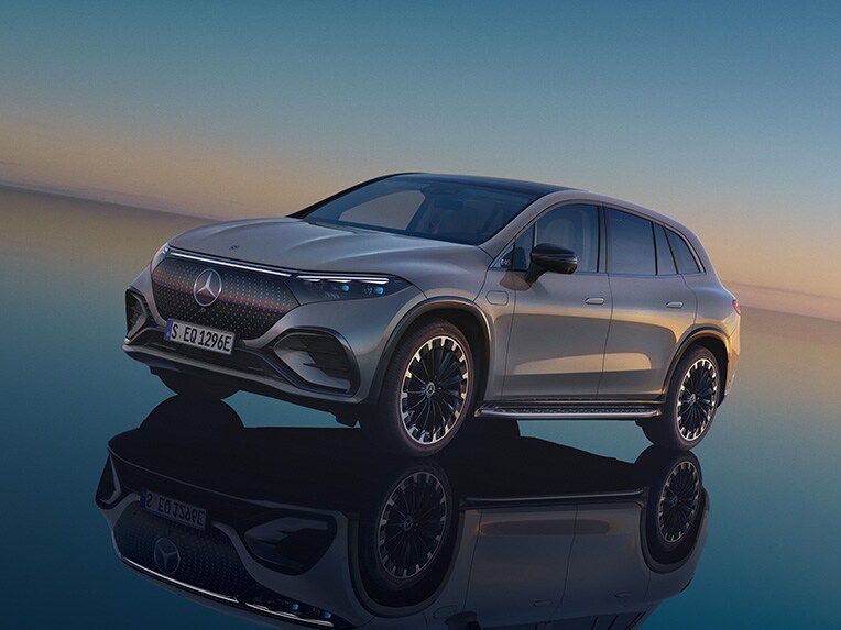 În imagine este prezentat modelul EQS SUV de la Mercedes-Benz.