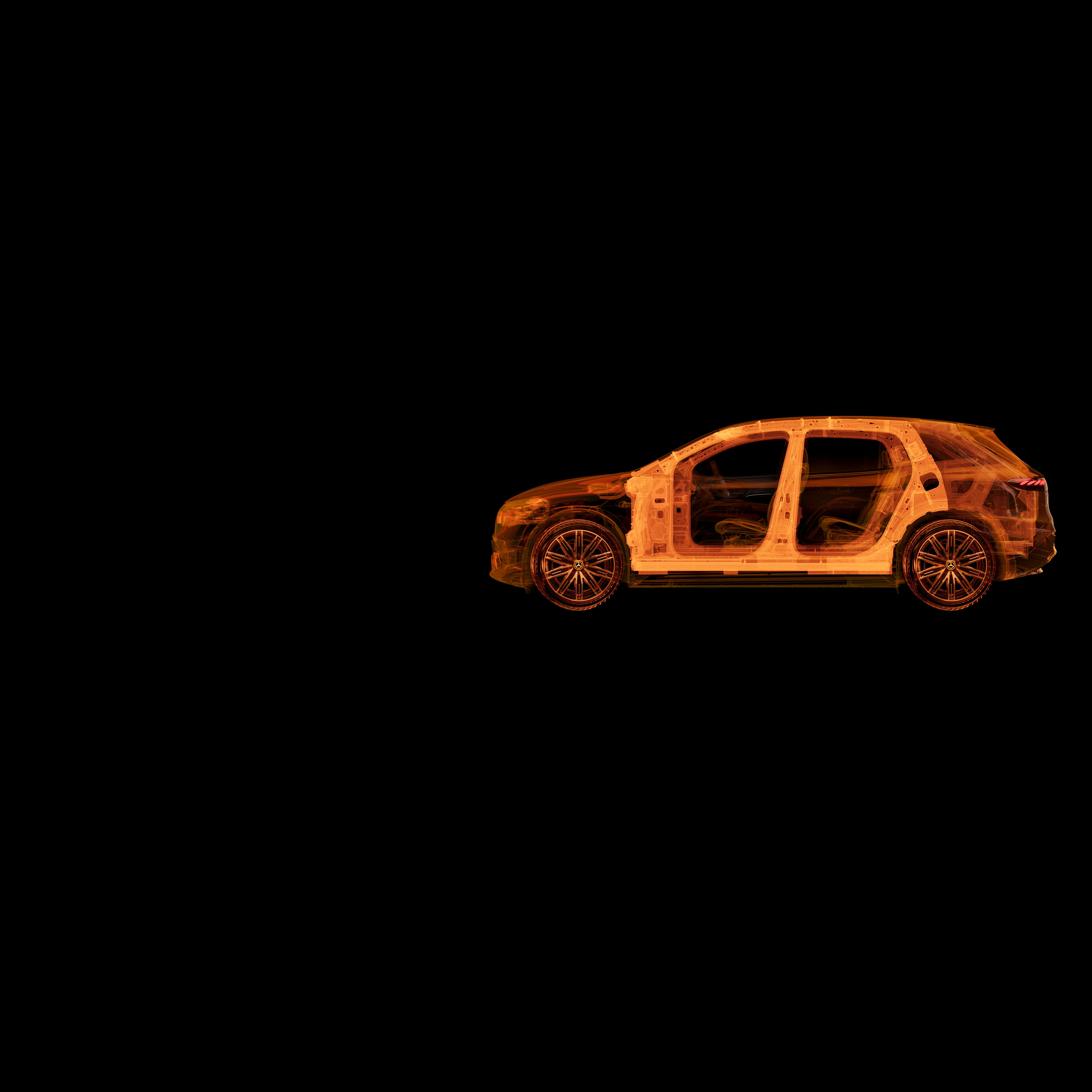 Siguranță | Mercedes-Benz Perspectivă laterală transparentă a unei mașini Mercedes-Benz, prezentând structurile interioare.