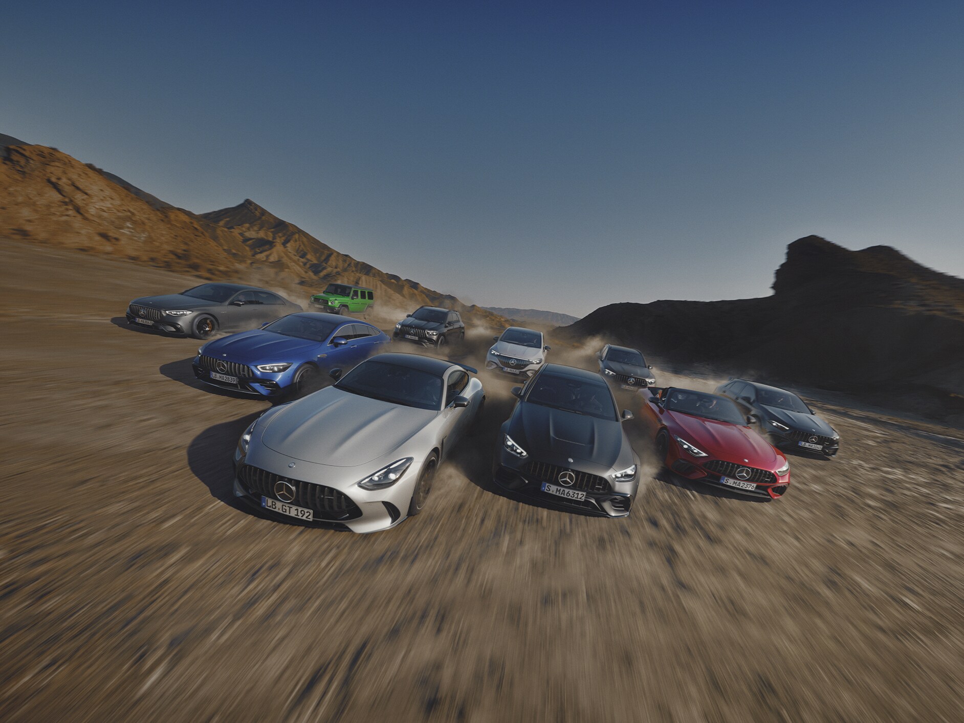 Grup de mașini Mercedes-AMG.