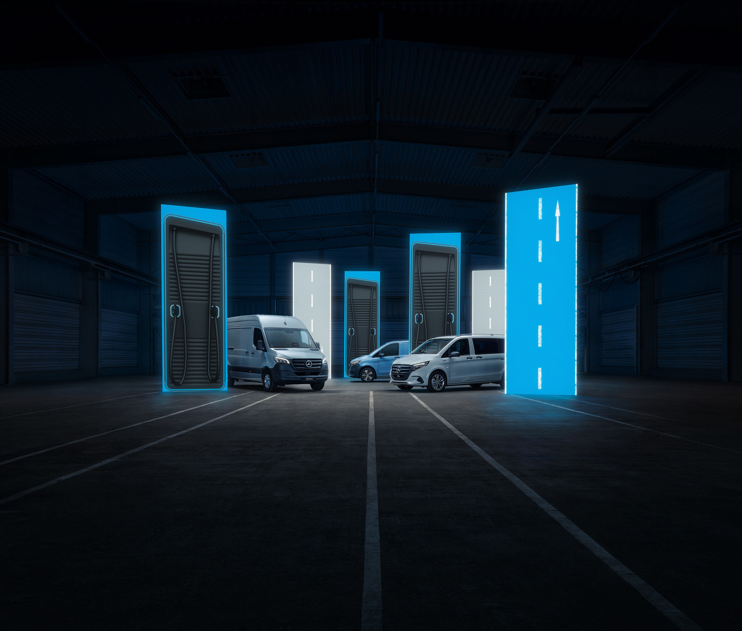 Soluții de încărcare | Modele electrice | Mercedes-Benz Autovehiculele comerciale Mercedes-Benz electrice cu soluții de încărcare inteligente, în medii de logistică foarte tehnologizate.